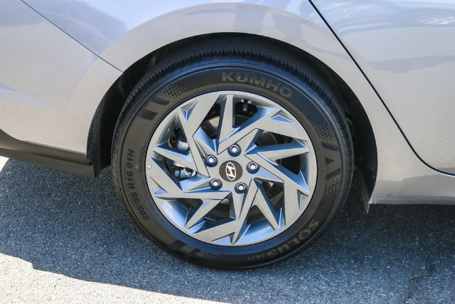 2026 Hyundai Elantra Blue - Photo 14