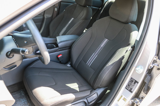 2026 Hyundai Elantra Blue - Photo 26