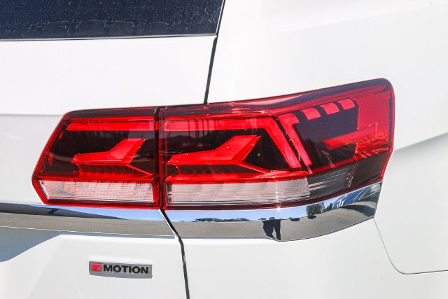 2022 Volkswagen Atlas SEL R-Line - Photo 12
