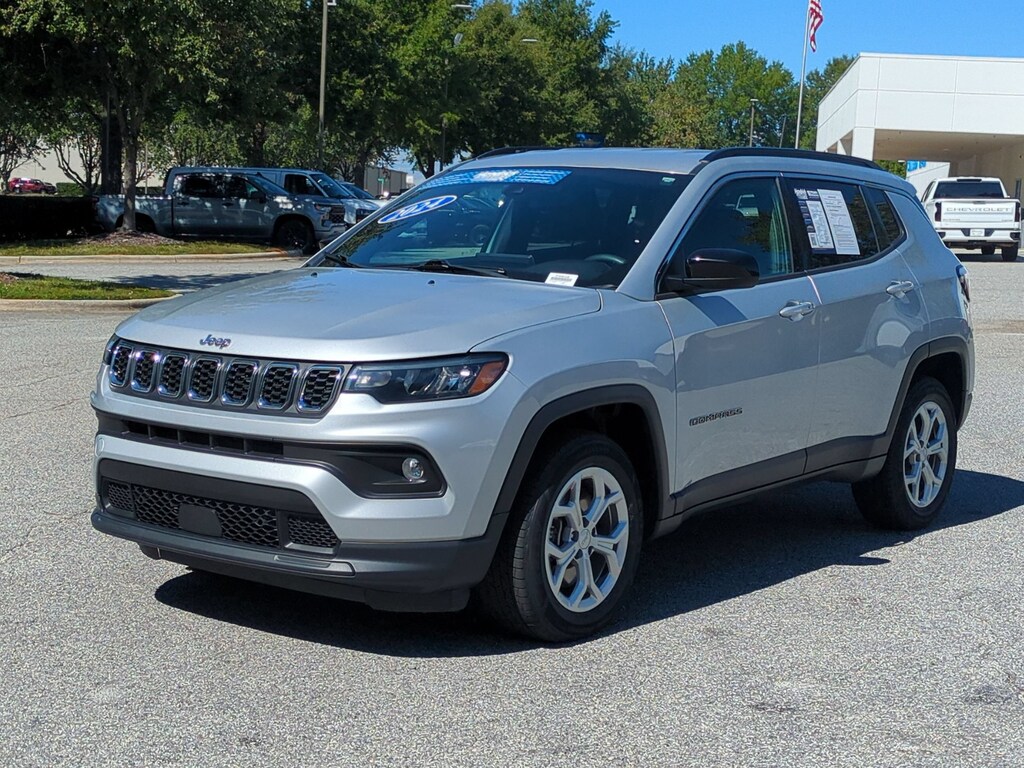Used 2024 Jeep Compass Latitude SUV