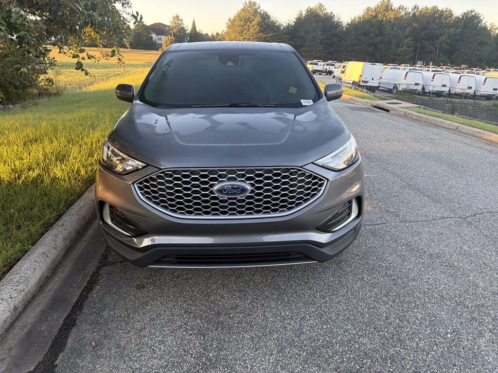 Used 2024 Ford Edge SEL SUV