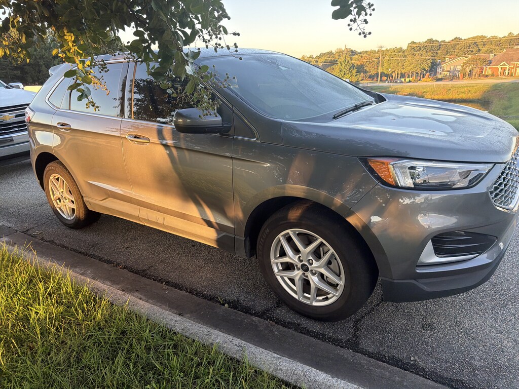 Used 2024 Ford Edge SEL SUV