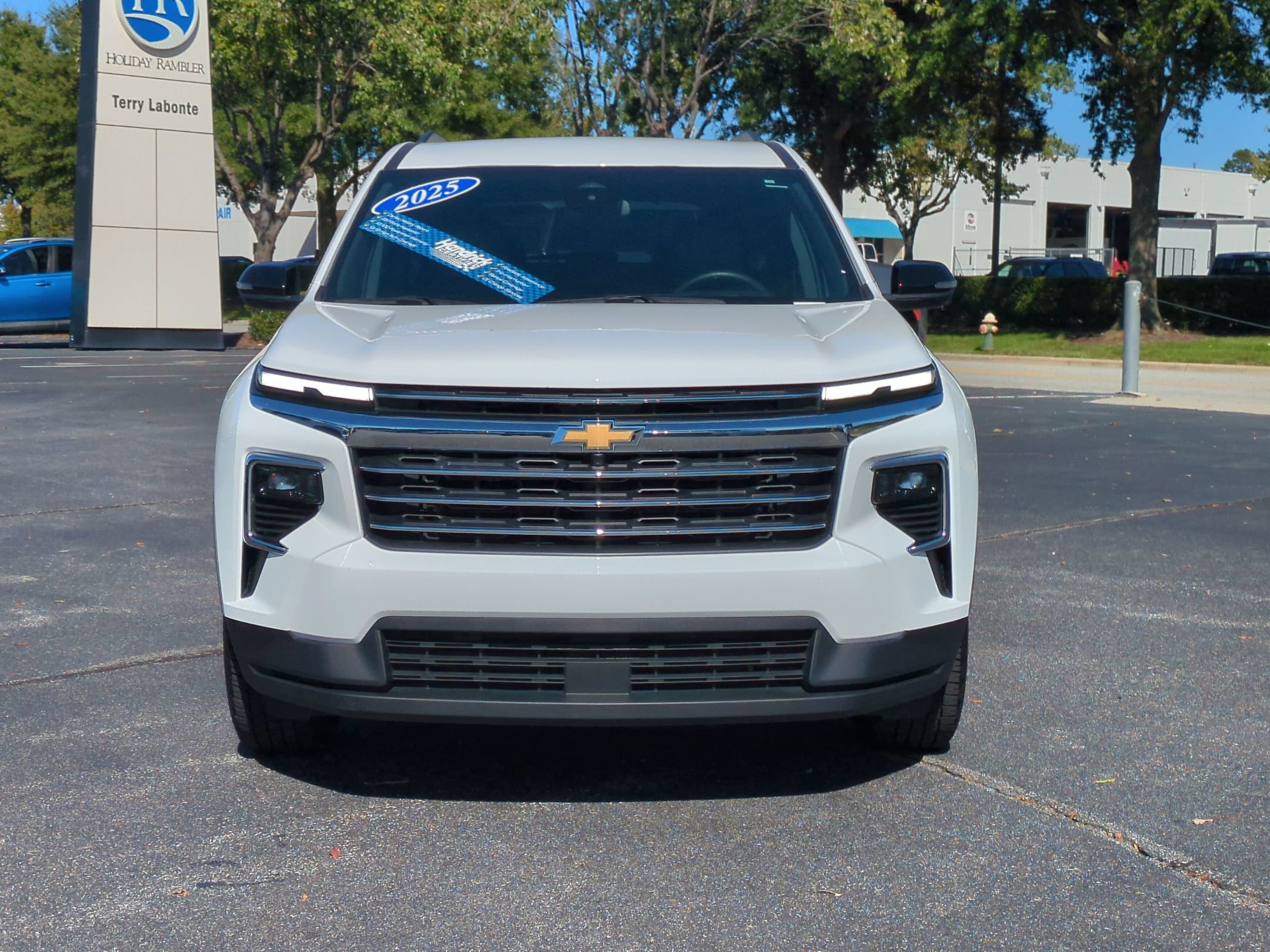 Used 2025 Chevrolet Traverse FWD LT SUV