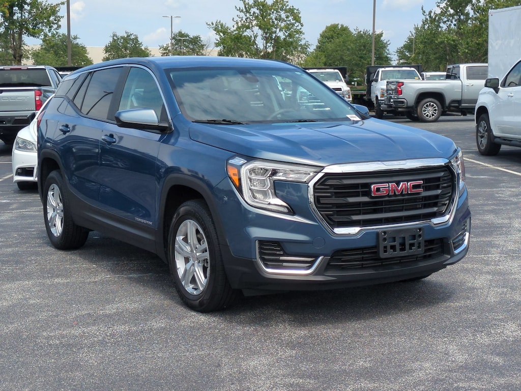 Used 2024 GMC Terrain SLE SUV
