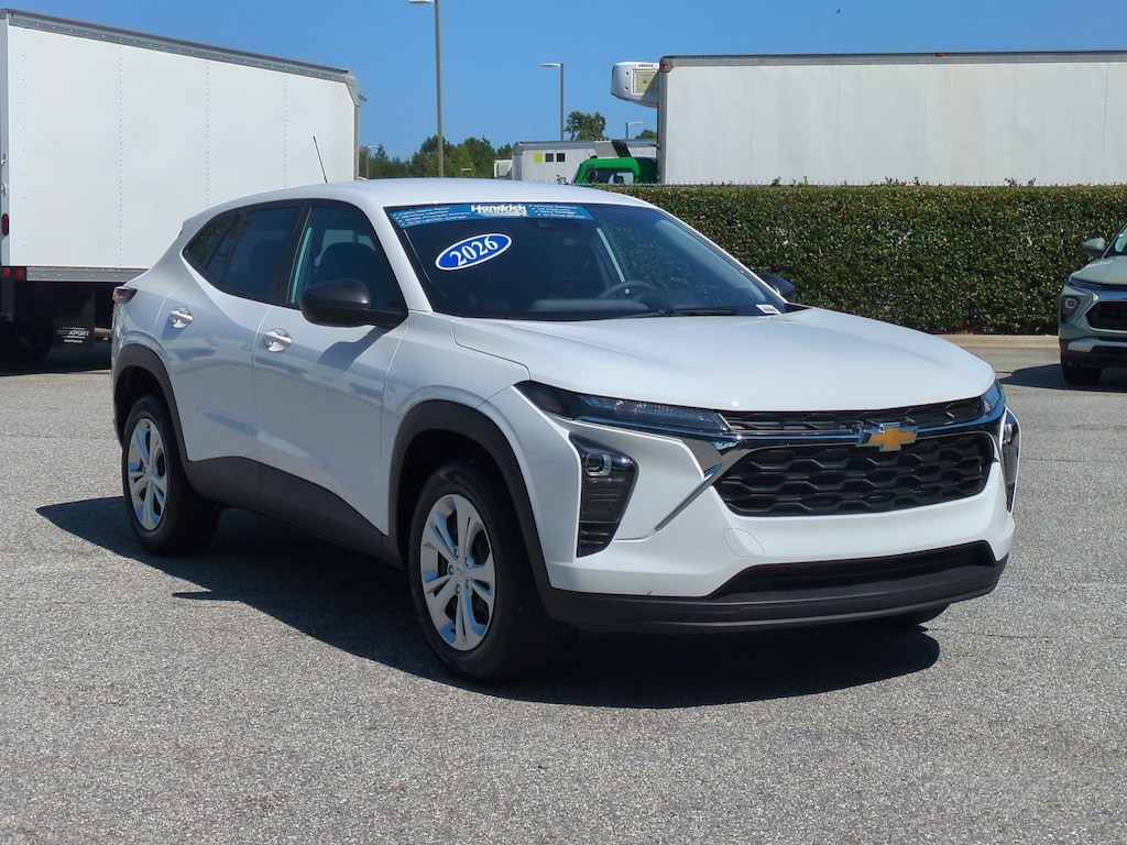 Used 2026 Chevrolet Trax LS SUV