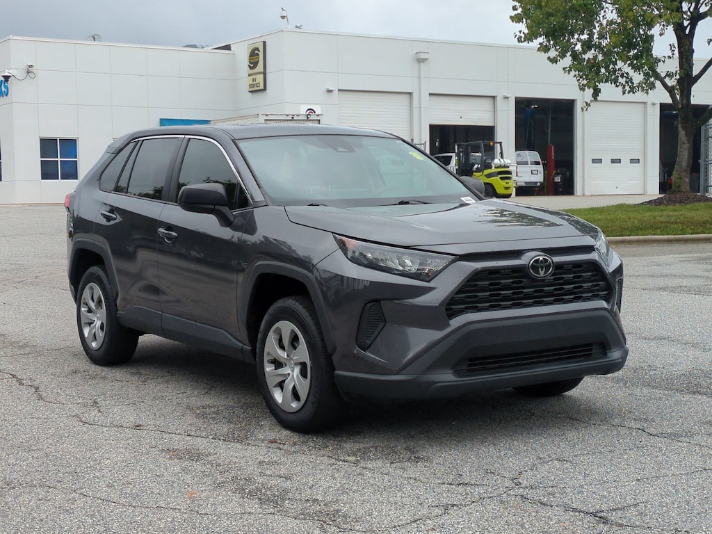 Used 2022 Toyota RAV4 LE SUV