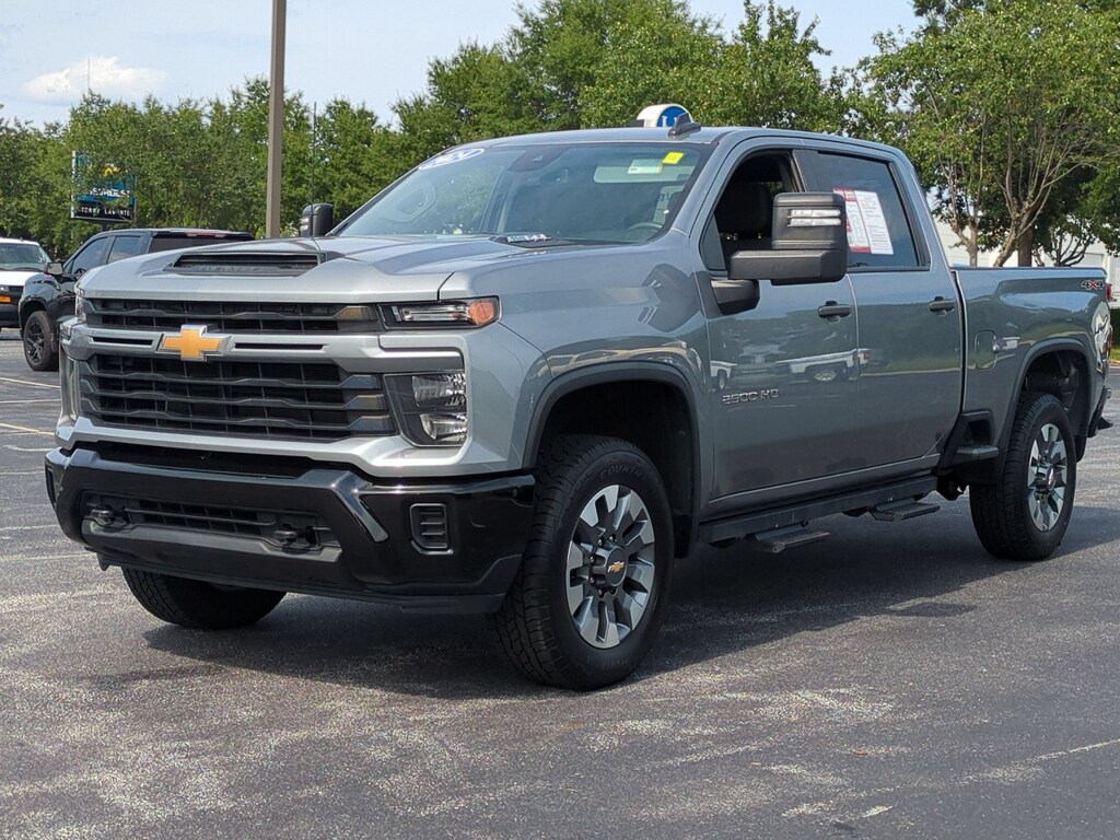 Used 2024 Chevrolet Silverado 2500HD Custom Pickup