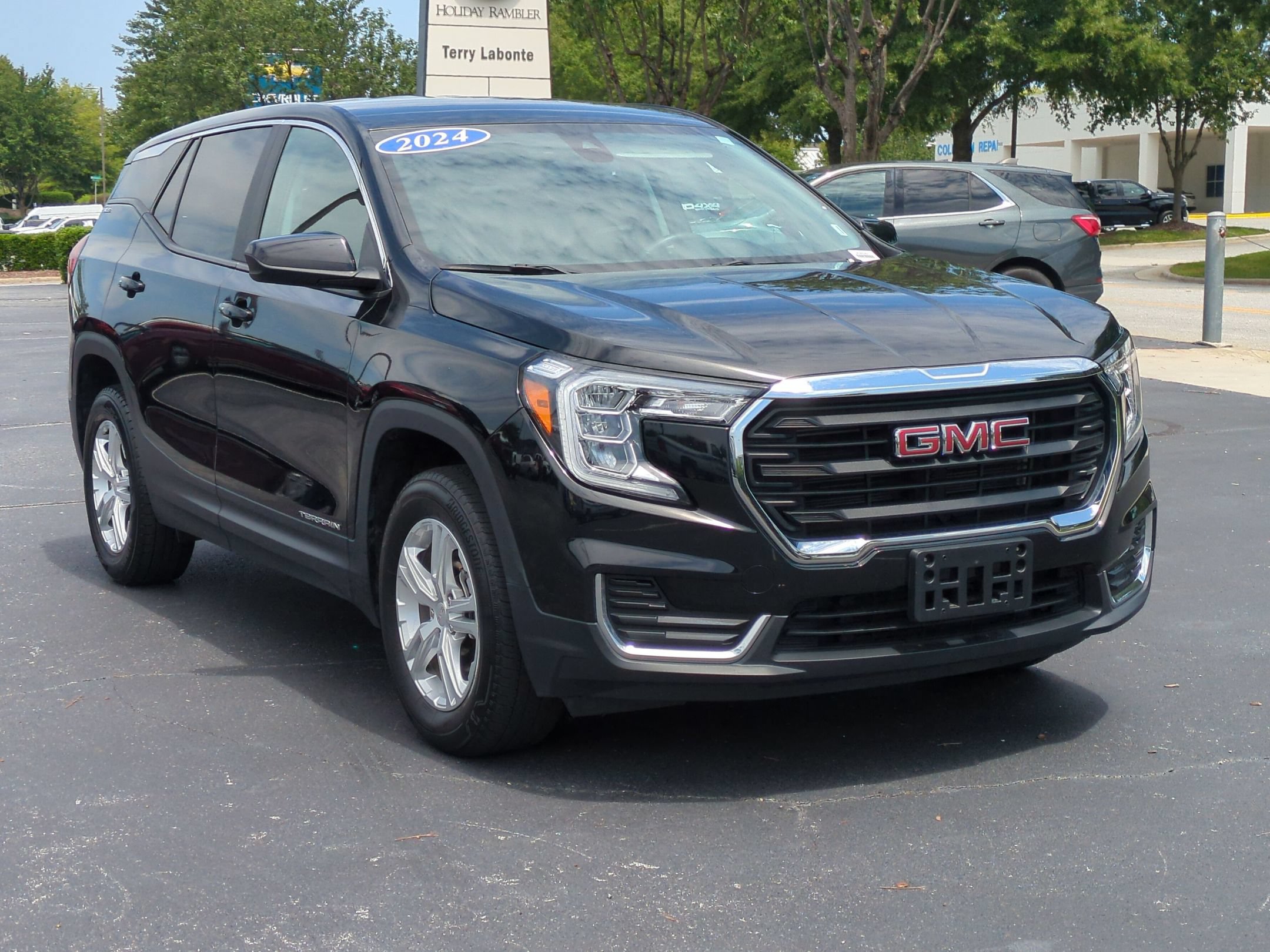 2024 GMC Terrain SLE SUV