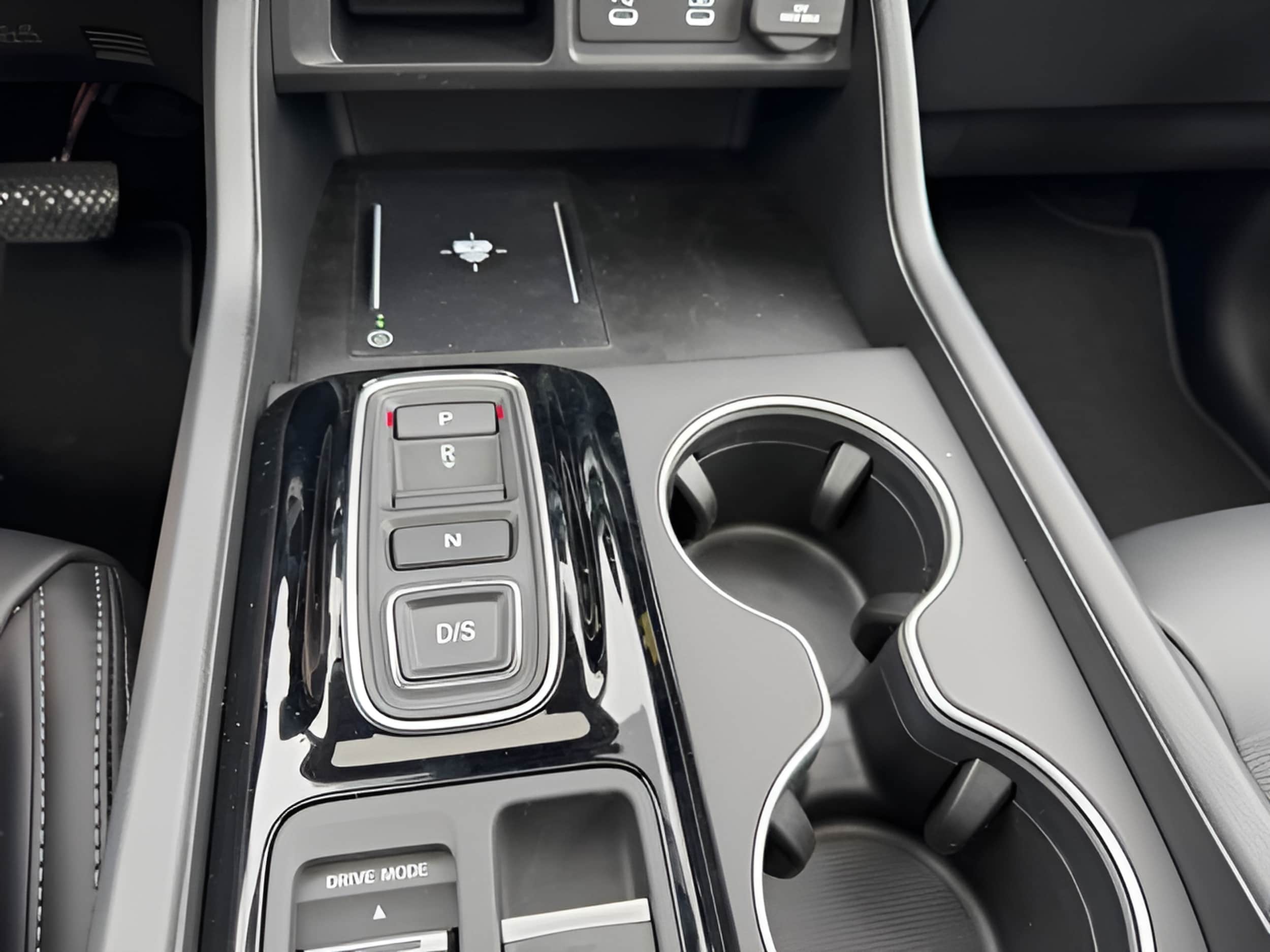 2026 Honda Pilot Touring - Photo 20