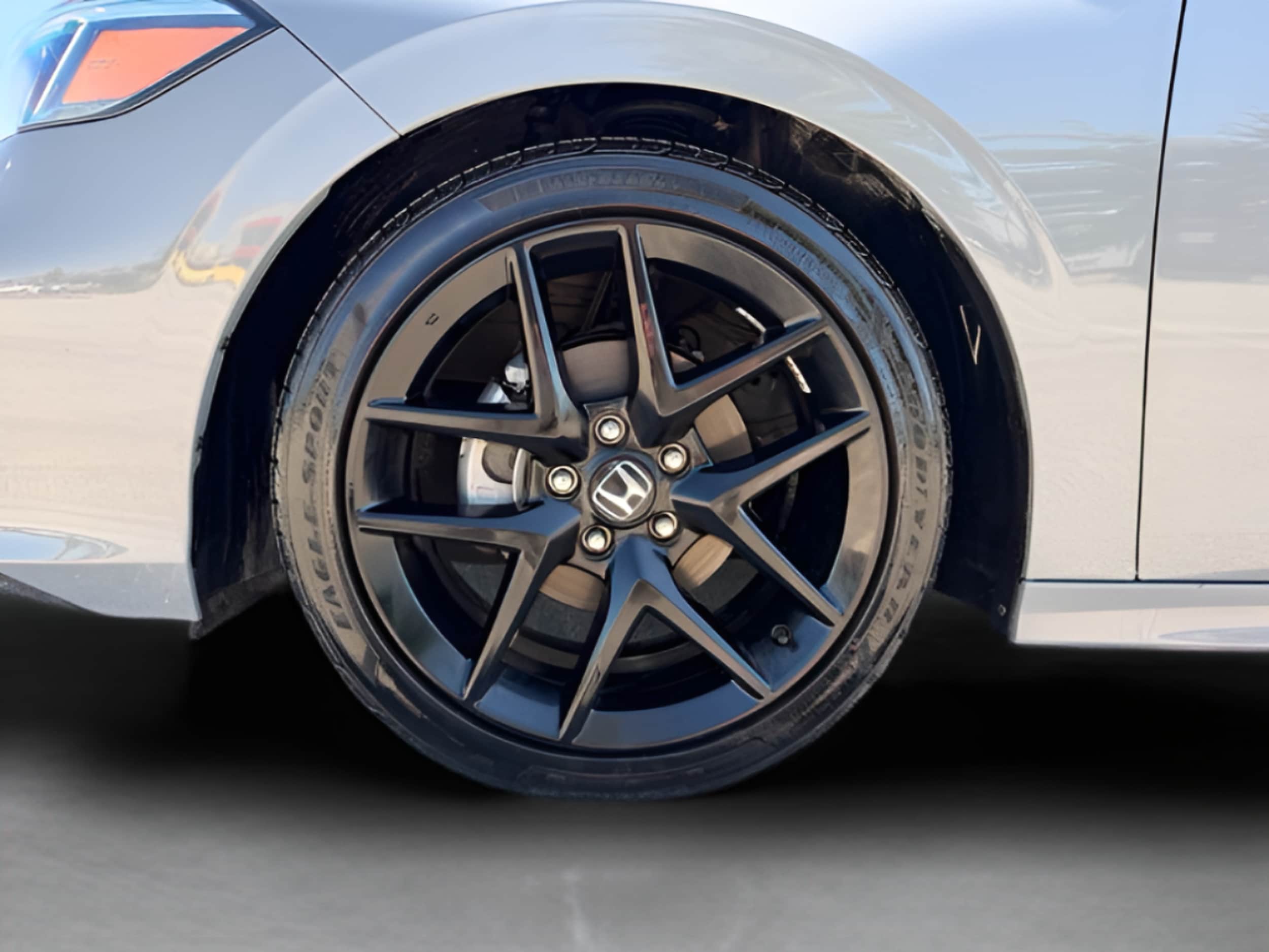 2025 Honda Civic Sport - Photo 30