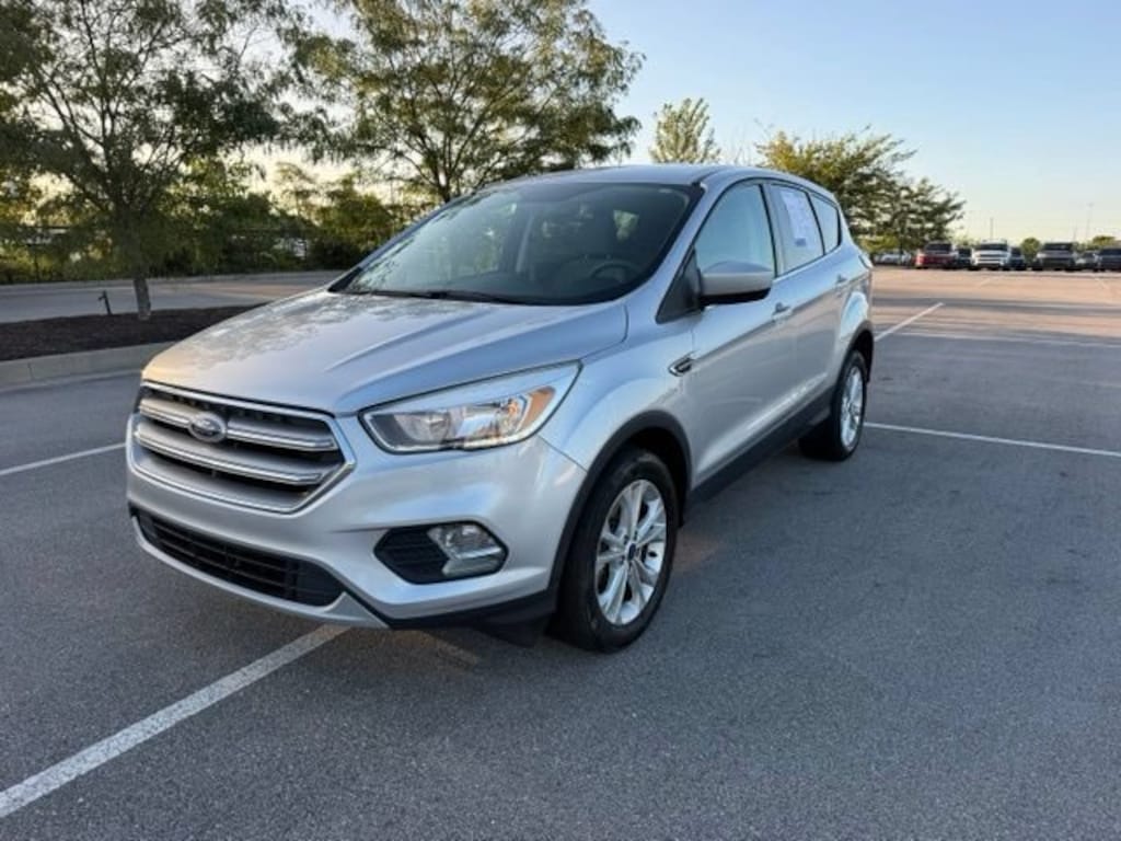 Used 2017 Ford Escape SE SUV