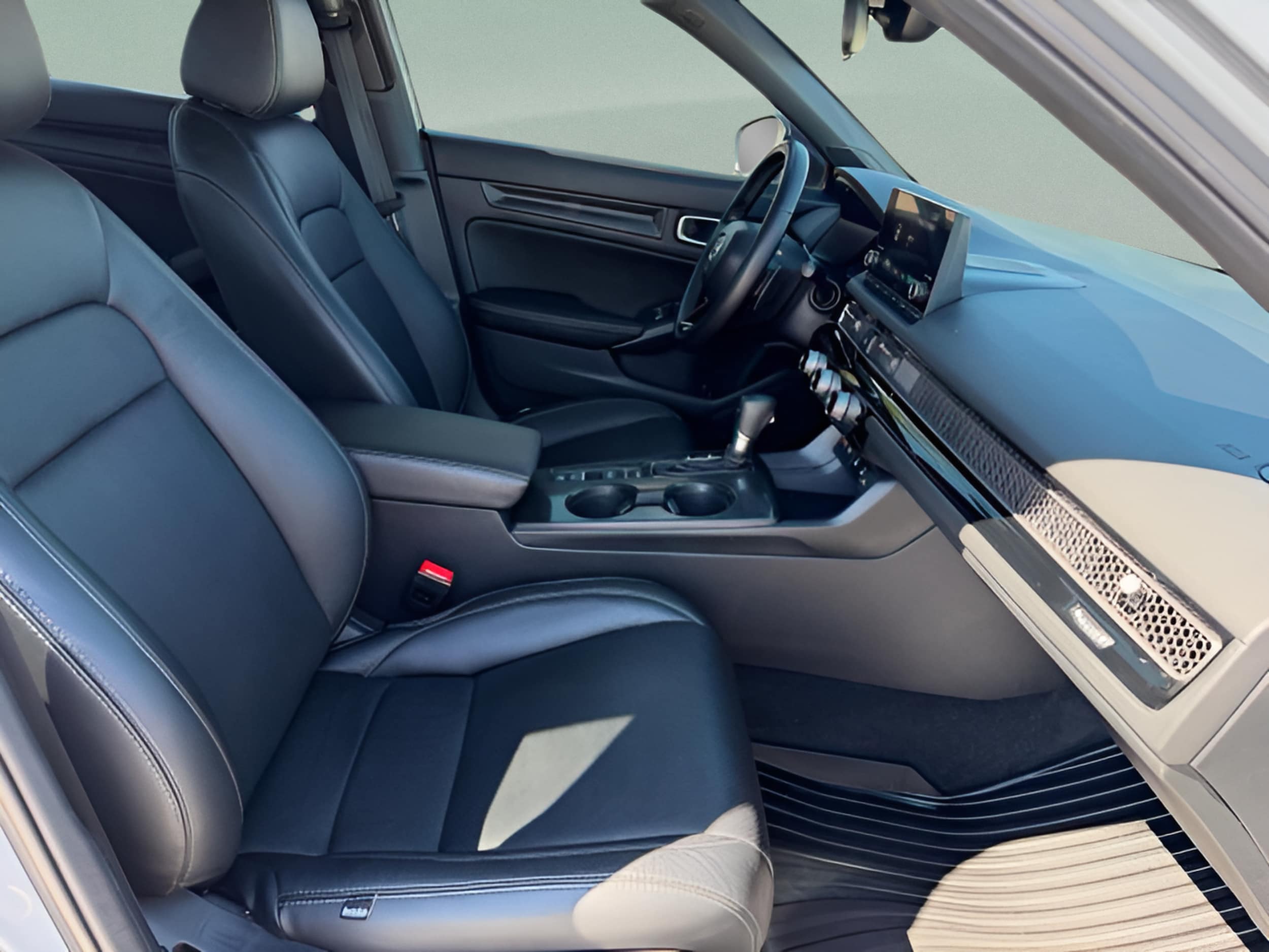 2025 Honda Civic Sport - Photo 27