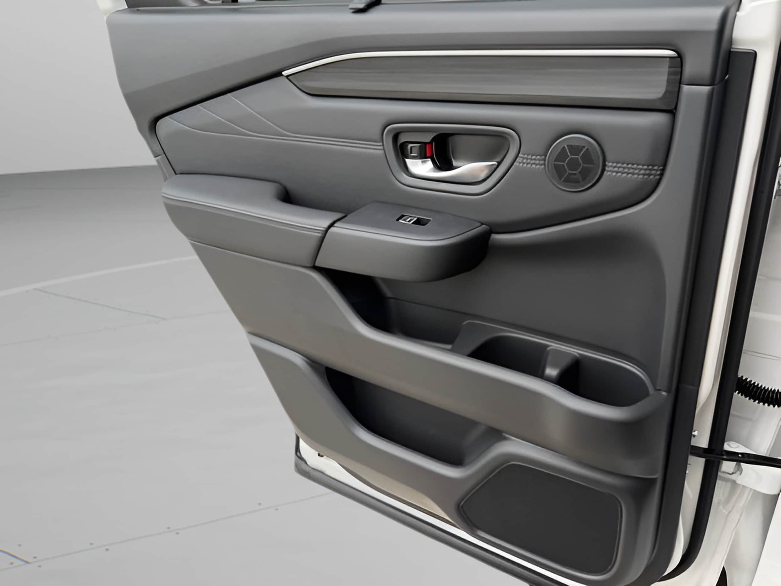 2026 Honda Pilot Touring - Photo 28