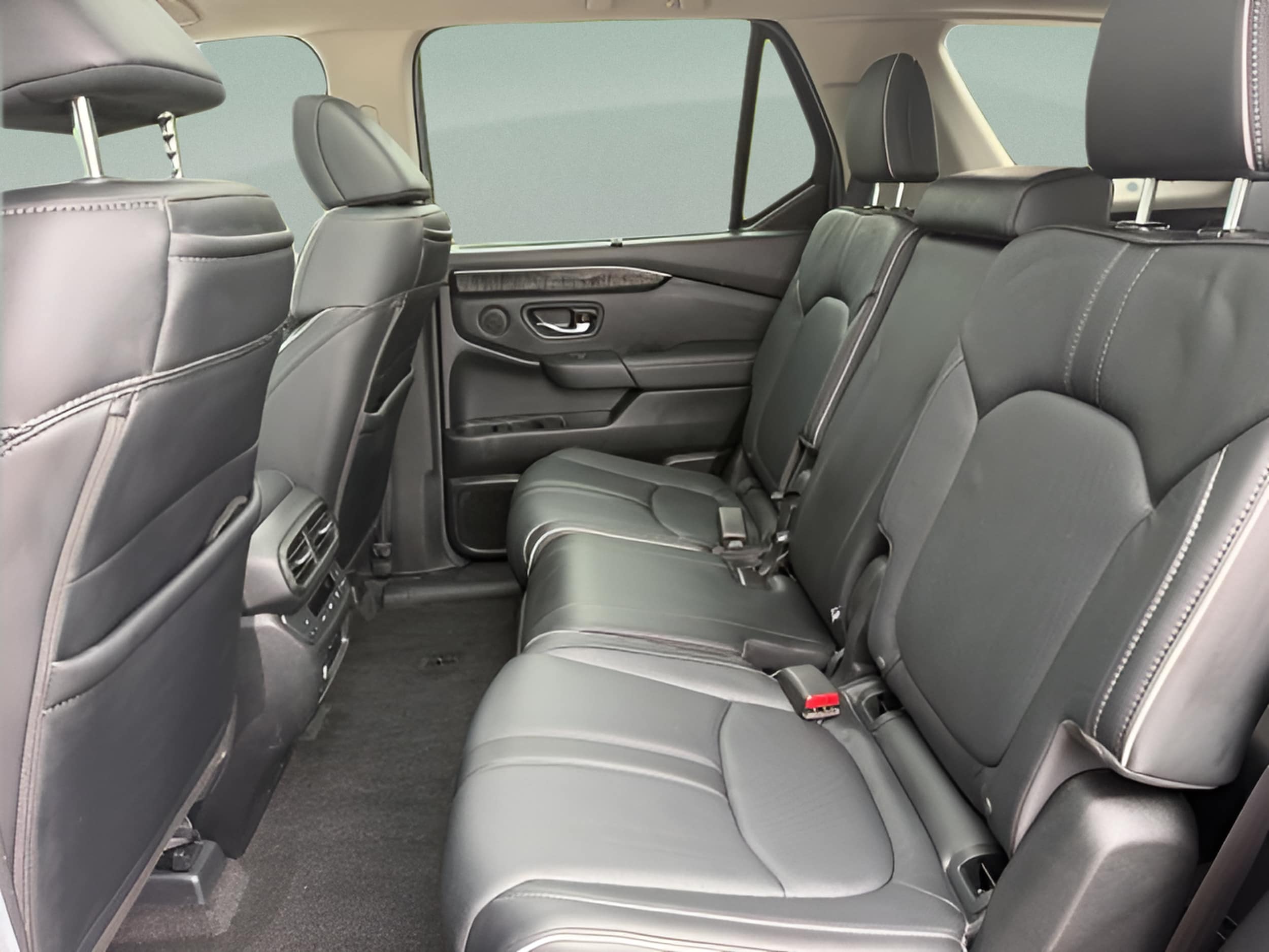2025 Honda Pilot Elite - Photo 28