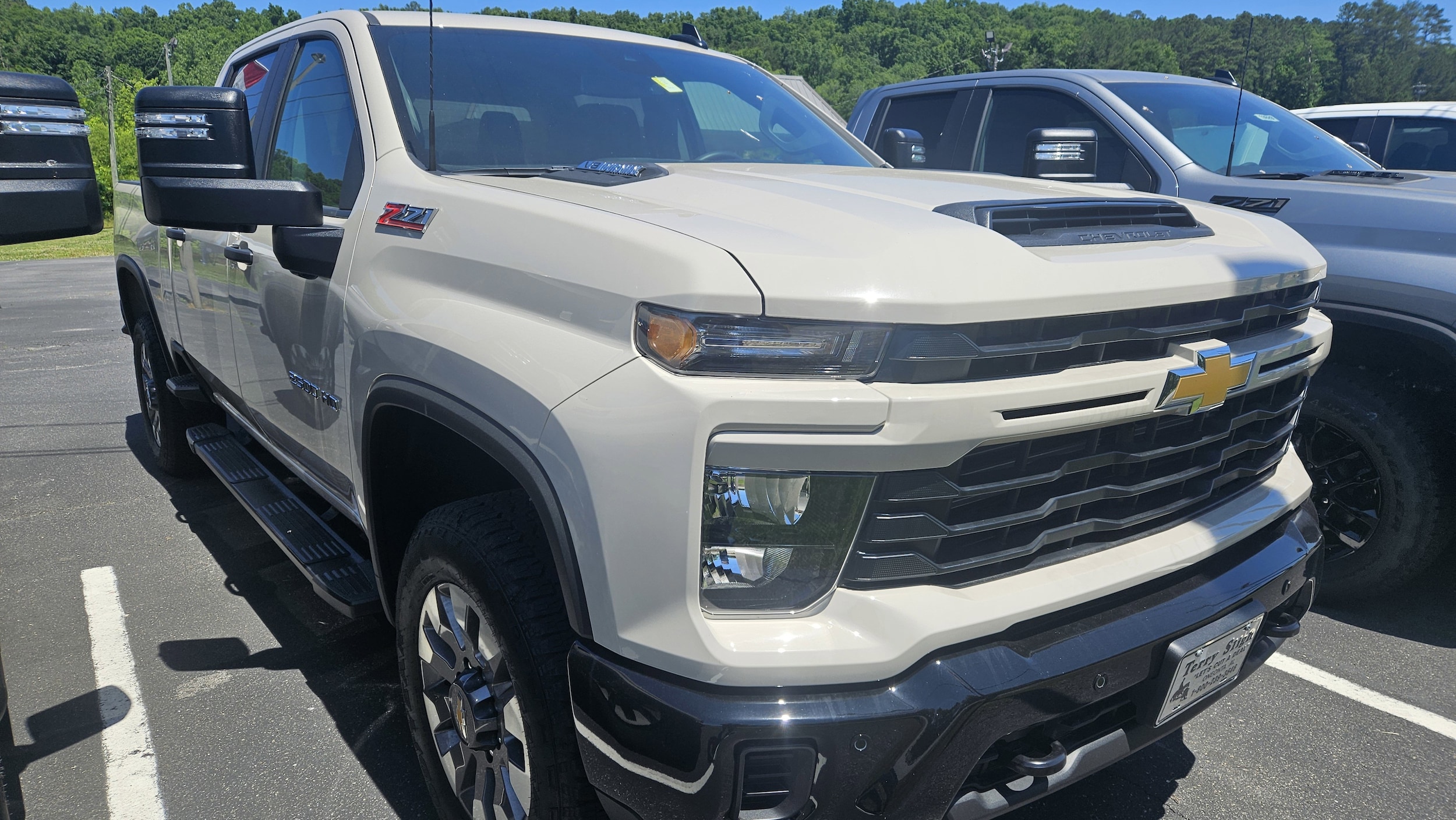 2026 Chevrolet Silverado 2500 HD Custom - Photo 3