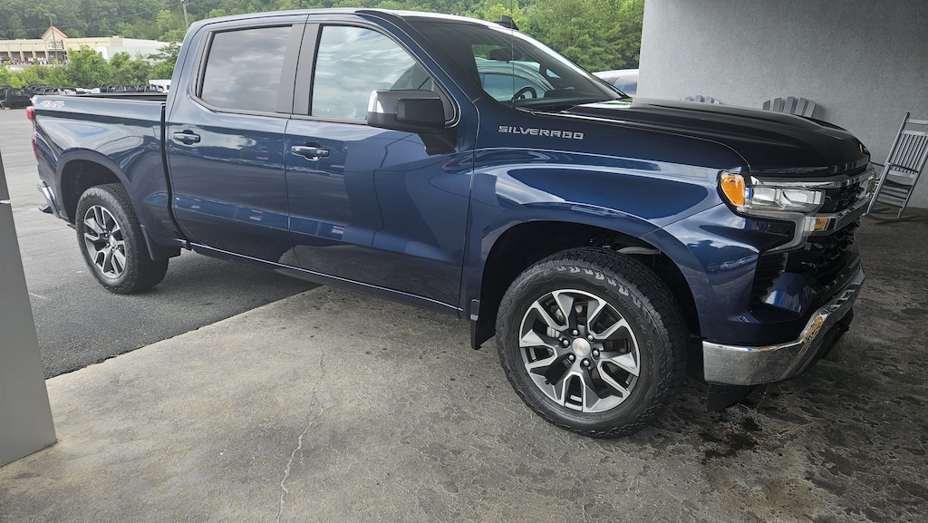 Used 2023 Chevrolet Silverado 1500 LT (2FL) Truck