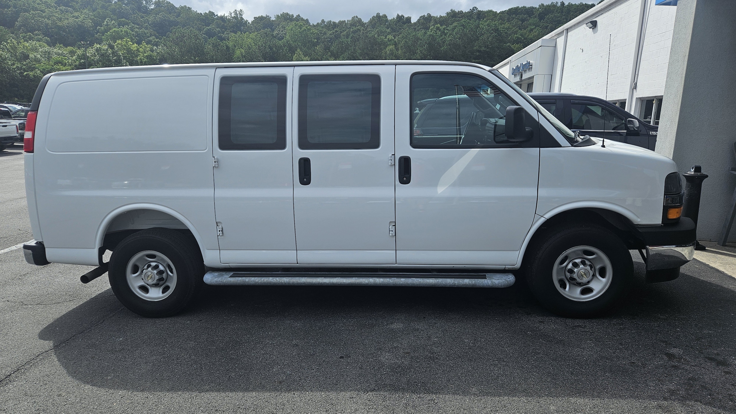 2025 Chevrolet Express Cargo