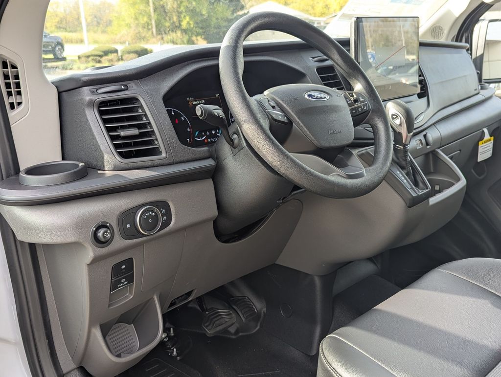 2025 Ford Transit Van Base - Photo 5