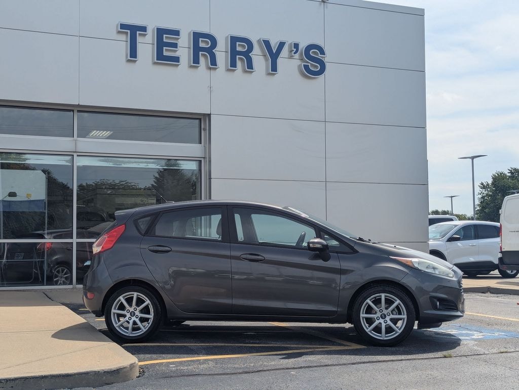 Used 2016 Ford Fiesta SE Hatchback