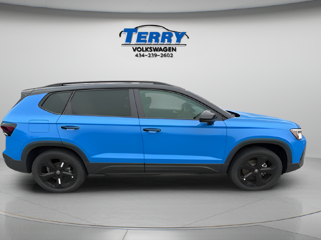 2025 Volkswagen Taos 1.5T SE Black SUV