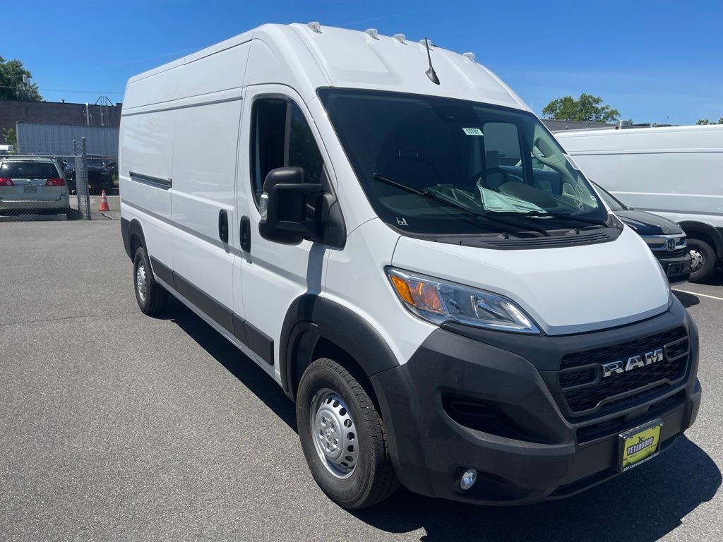 2026 RAM ProMaster Cargo Van Tradesman