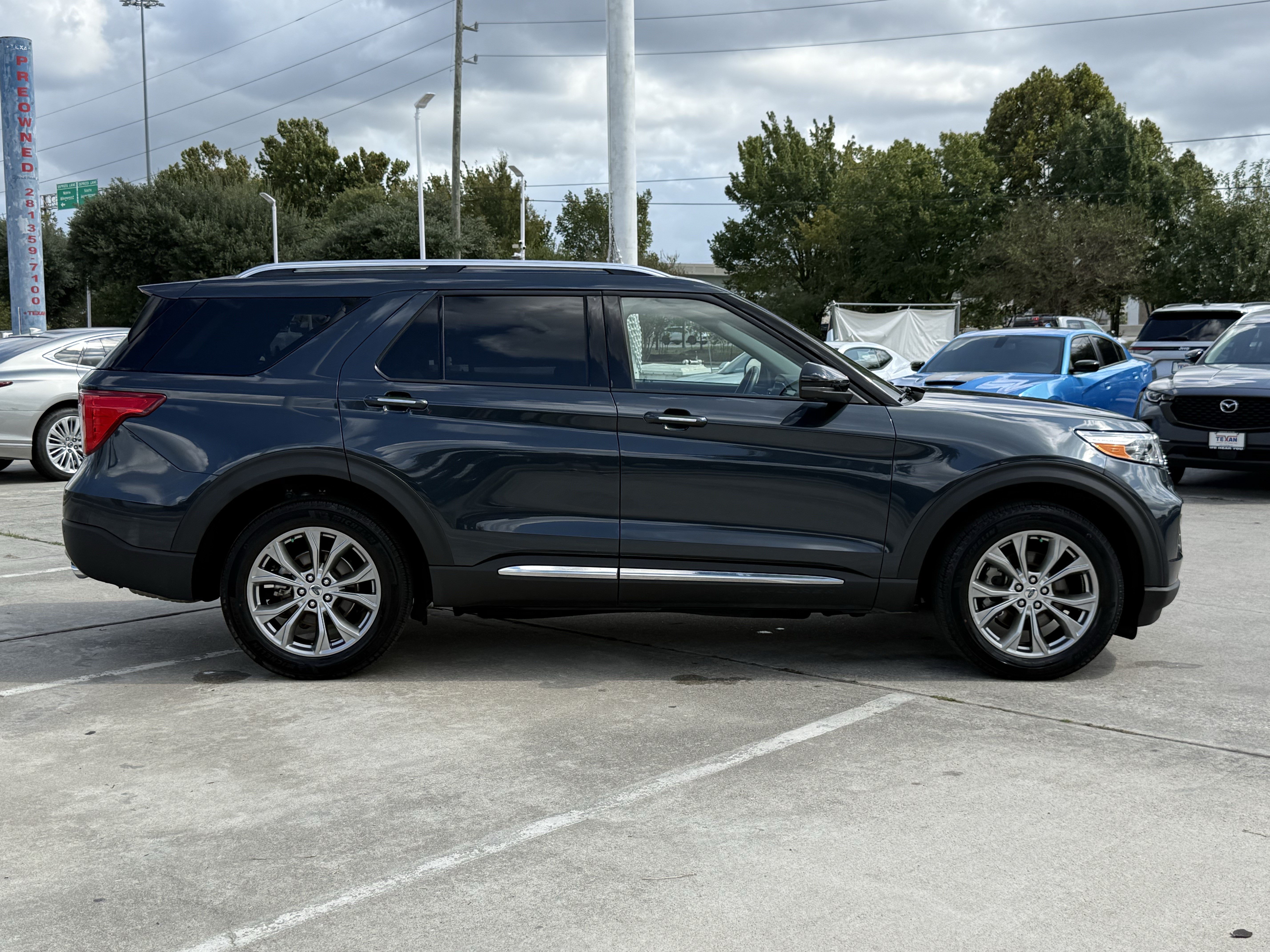 Used 2022 Ford Explorer Limited SUV