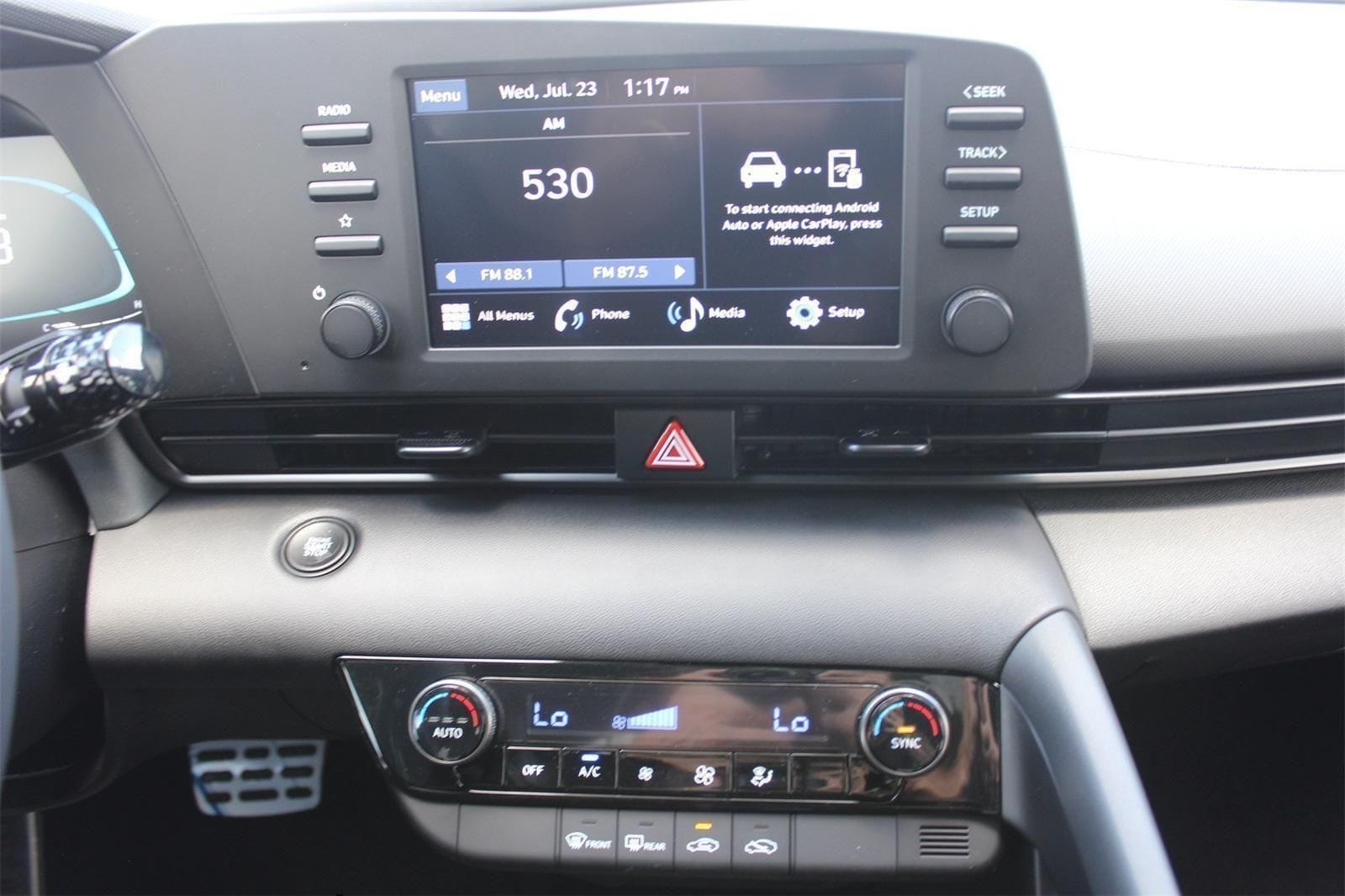 2025 Hyundai Elantra SEL - Photo 9