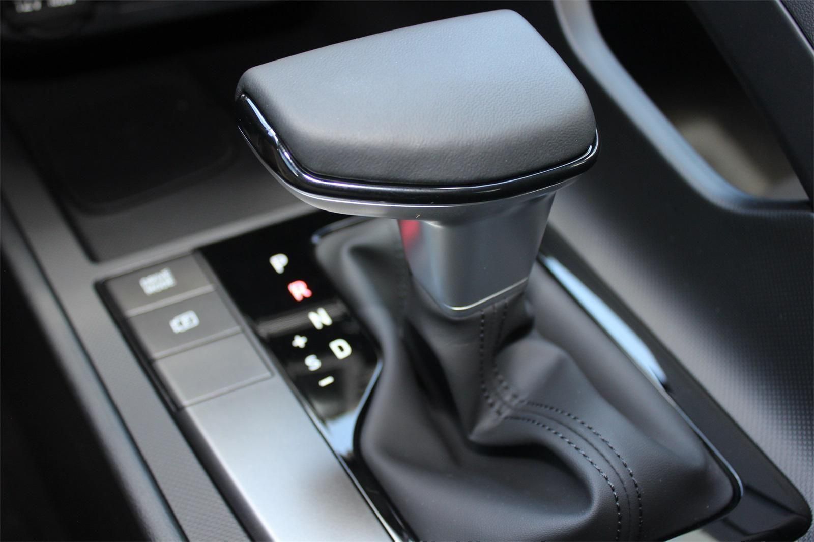 2025 Hyundai Elantra SEL - Photo 11