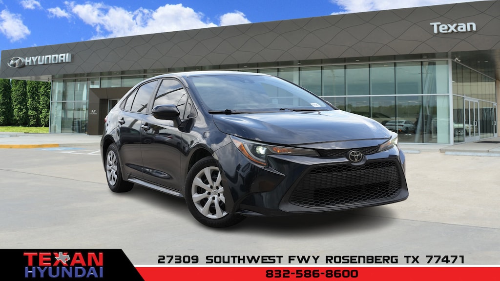 Used 2021 Toyota Corolla LE Sedan