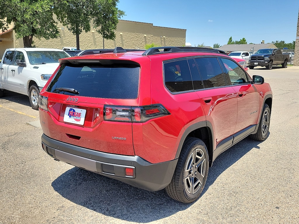 New 2026 Jeep Cherokee LAREDO 4X4 Sport Utility