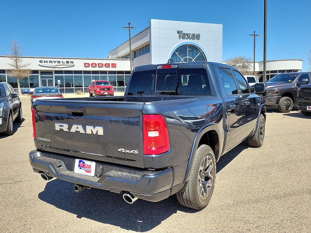 New 2026 Ram 1500 LARAMIE CREW CAB 4X4 5'7 BOX Pickup