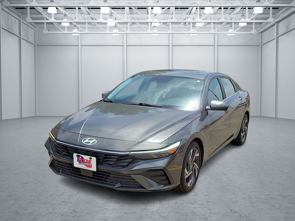 Used 2024 Hyundai Elantra Limited Sedan