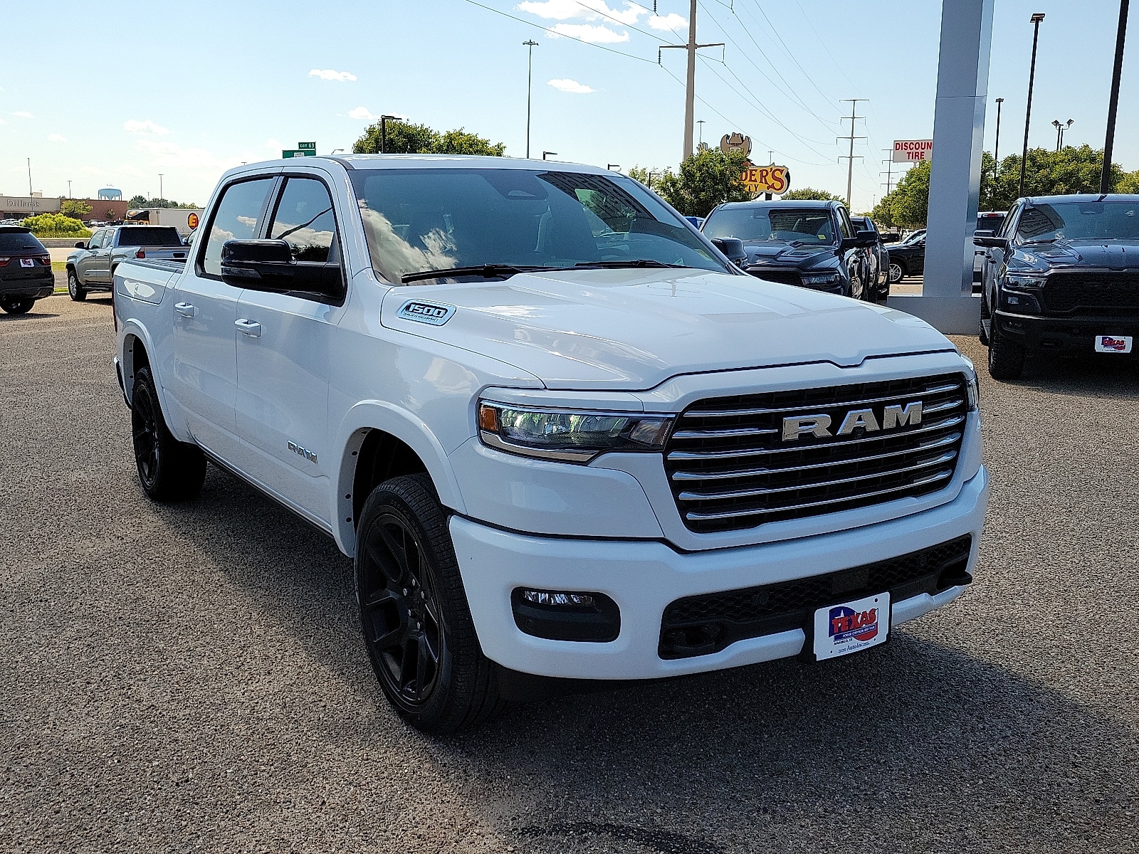 2026 RAM 1500 Laramie - Photo 6