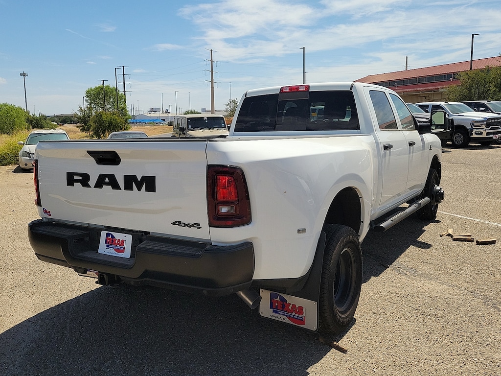 New 2026 Ram 3500 TRADESMAN CREW CAB 4X4 8' BOX Pickup