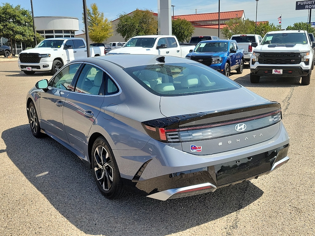 Used 2025 Hyundai Sonata SEL Sedan