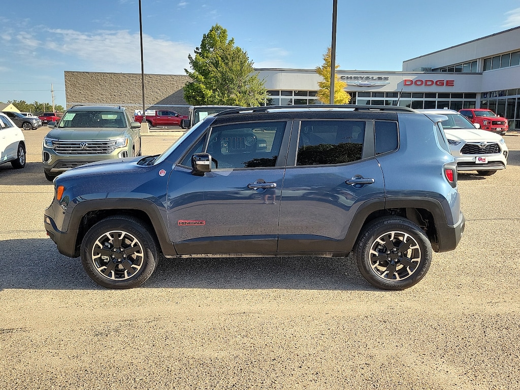 Used 2023 Jeep Renegade Trailhawk SUV