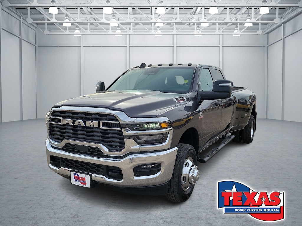 New 2026 Ram 3500 TRADESMAN CREW CAB 4X4 8' BOX Pickup