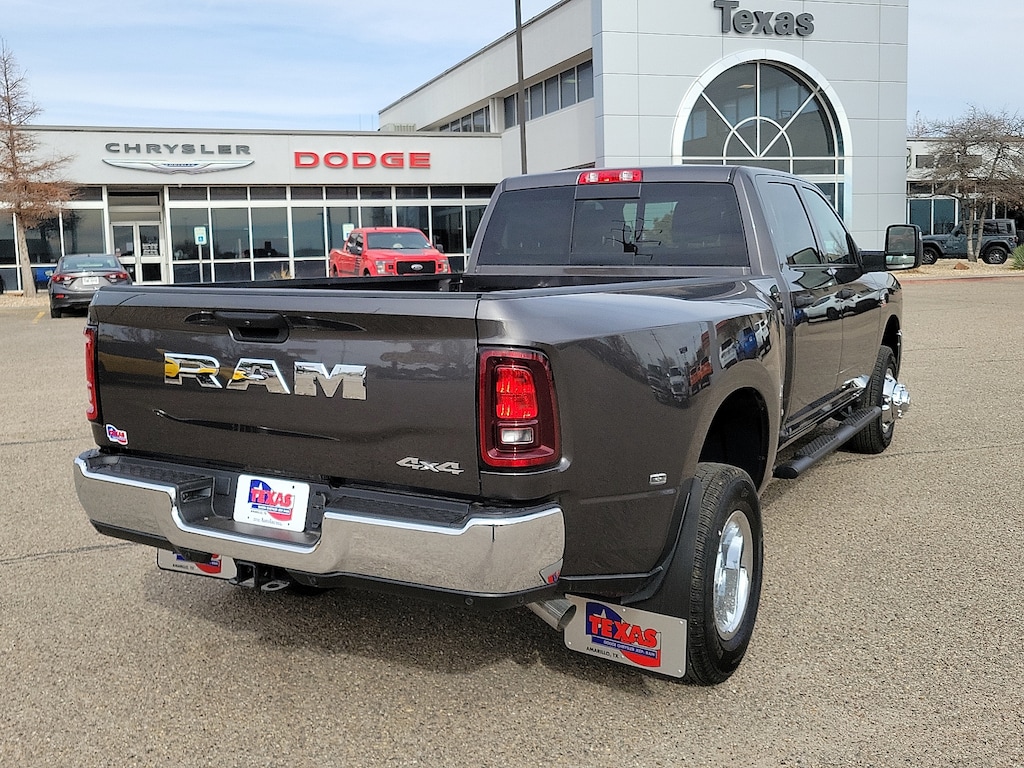New 2026 Ram 3500 TRADESMAN CREW CAB 4X4 8' BOX Pickup