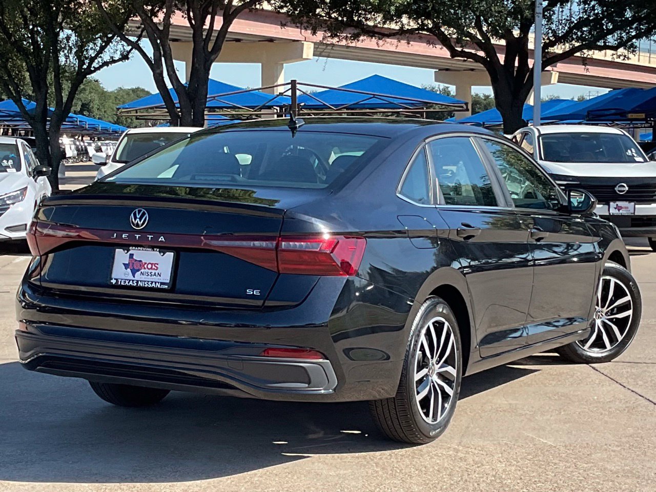 Used 2025 Volkswagen Jetta 1.5T SE Sedan