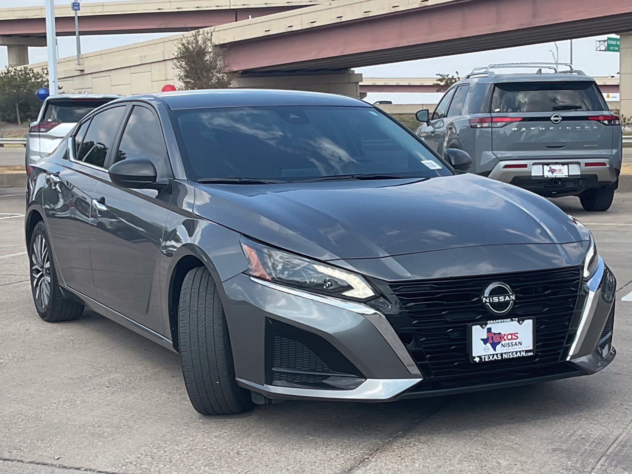 Used 2024 Nissan Altima 2.5 SV Sedan