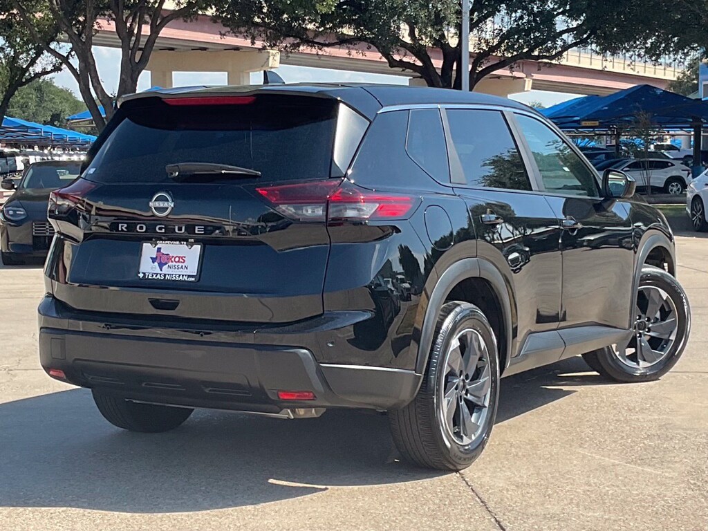 Used 2025 Nissan Rogue SV SUV
