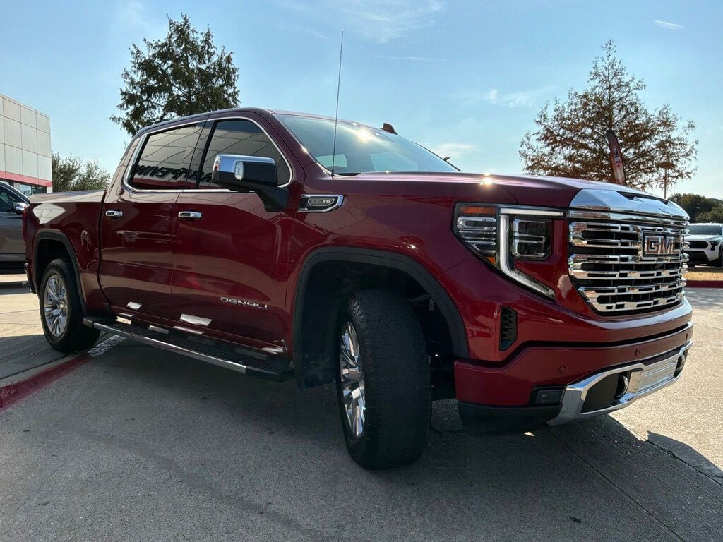 Used 2023 GMC