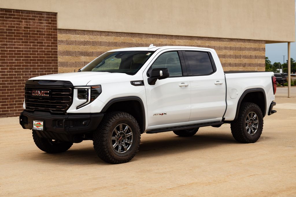2025 GMC Sierra 1500 AT4X