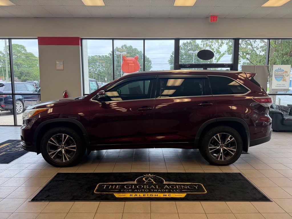 Used 2016 Toyota Highlander XLE V6 SUV