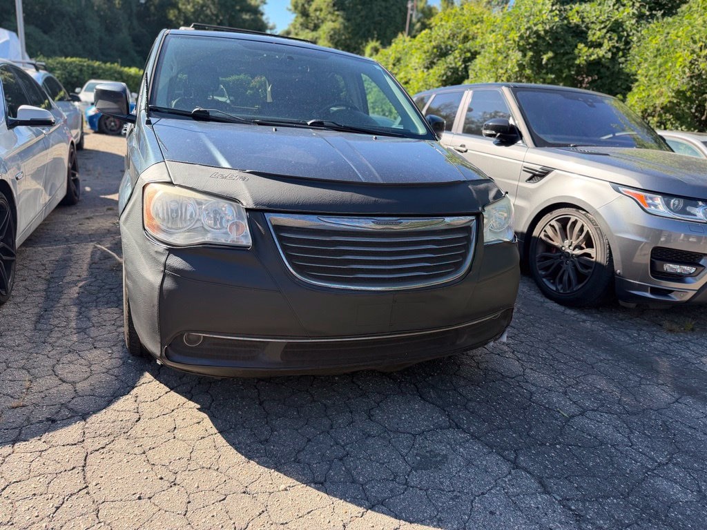 Used 2014 Chrysler Town & Country Touring Minivan/Van