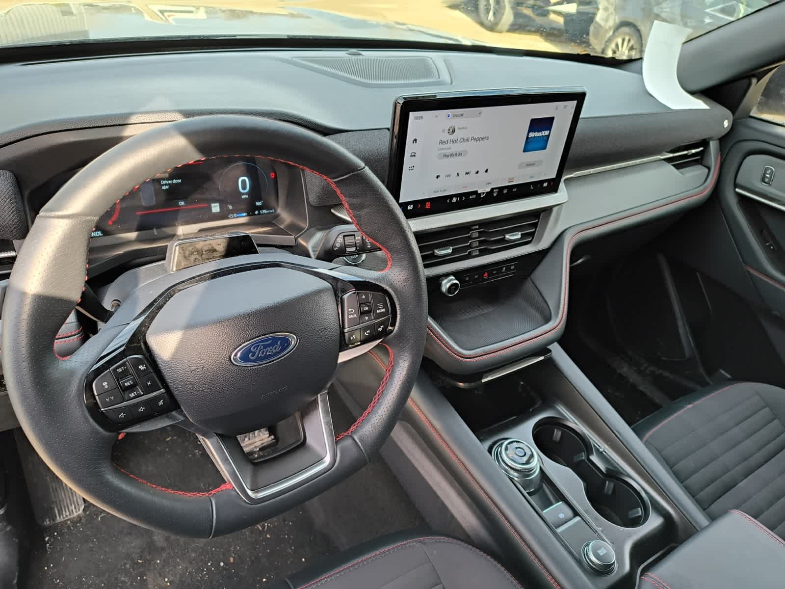 2025 Ford Explorer ST-LINE - Photo 11