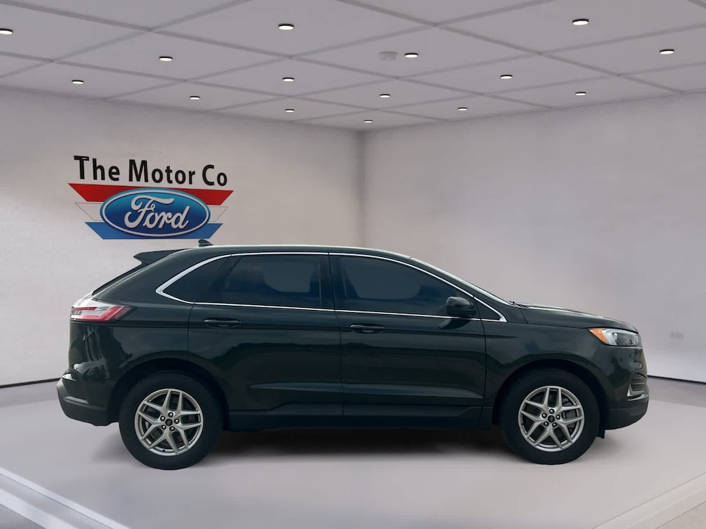 Used 2024 Ford Edge SEL AWD