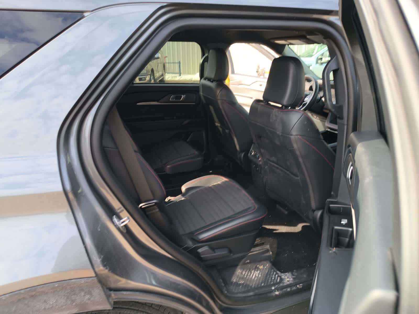2025 Ford Explorer ST-LINE - Photo 18