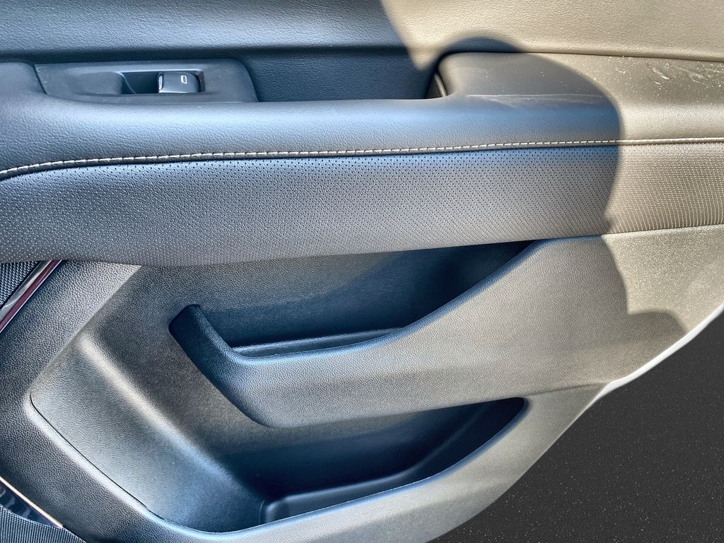 2026 Chevrolet Tahoe Premier - Photo 32