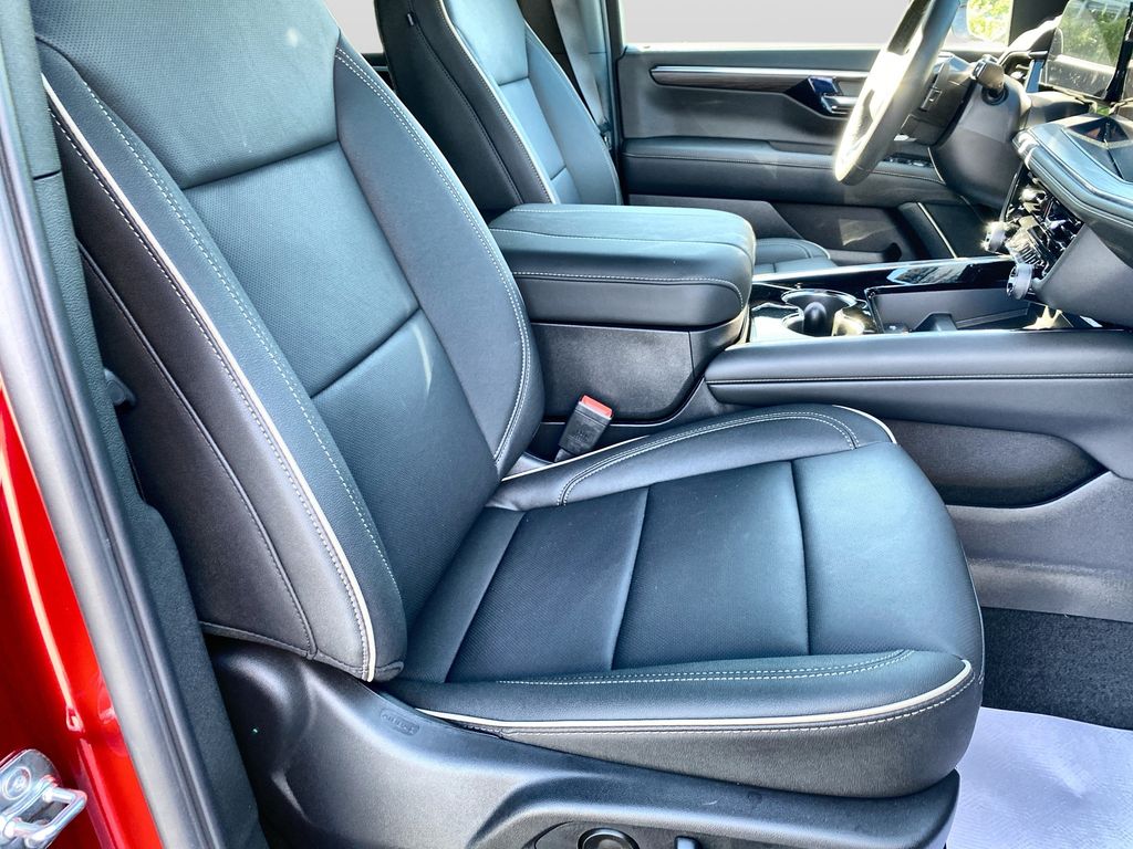 2026 Chevrolet Tahoe Premier - Photo 30